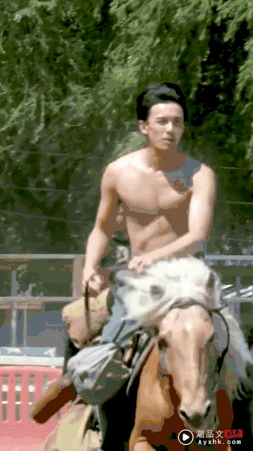 吴磊裸上半身骑马...“两点”被特别打码！网友：以为没有奶头 娱乐资讯 图2张